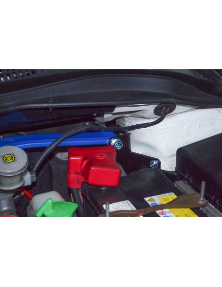 Front Strut Brace Suzuki Swift