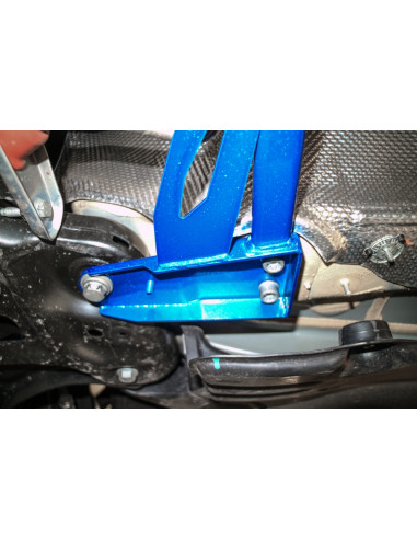 Barra di rinforzo anteriore inferiore Hardrace Volkswagen Polo MK6 AW